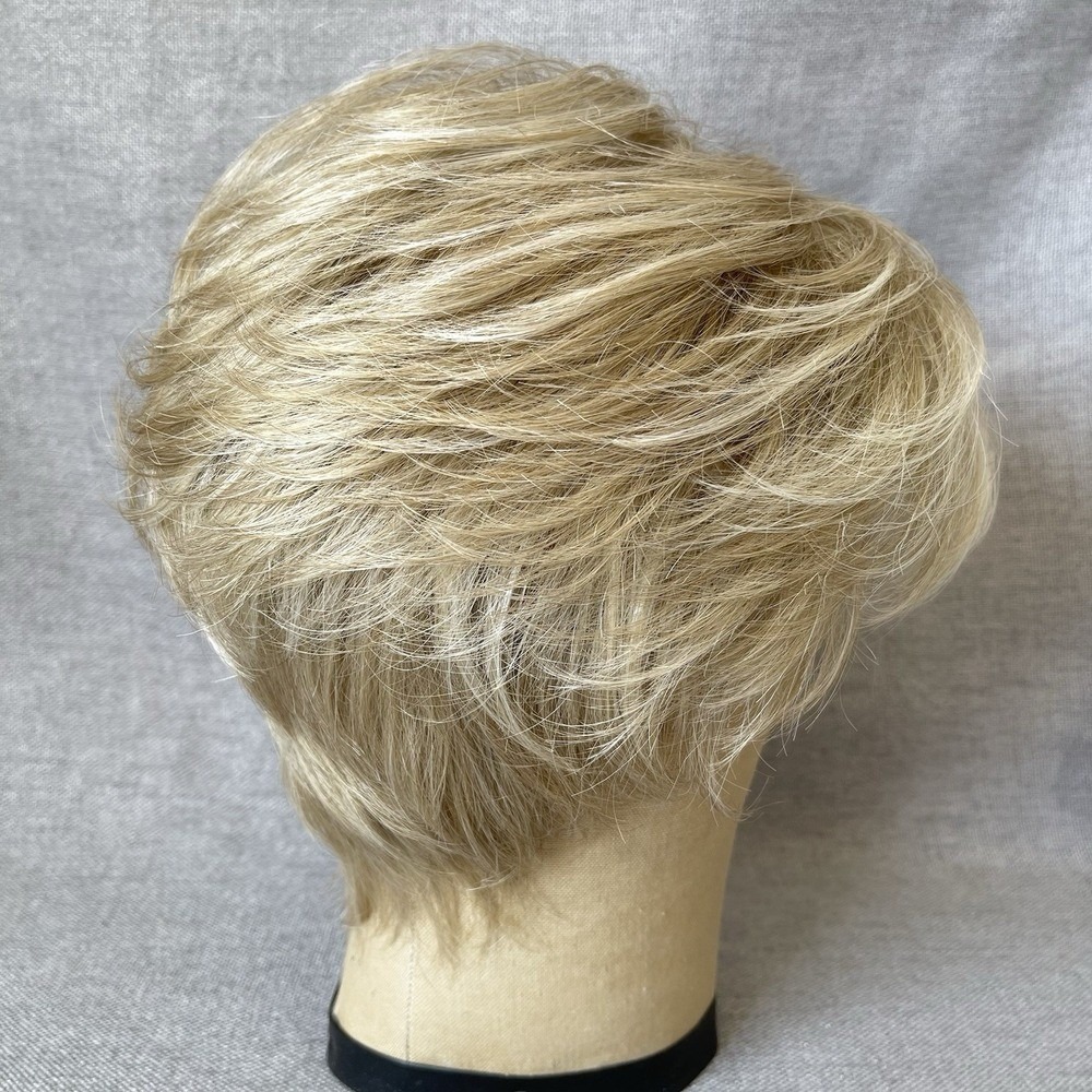 Noriko Wig 1672N Eva CREAMY BLONDE Short Pixie Swept Fringe Bangs Tapered Nape - Picture 4 of 14